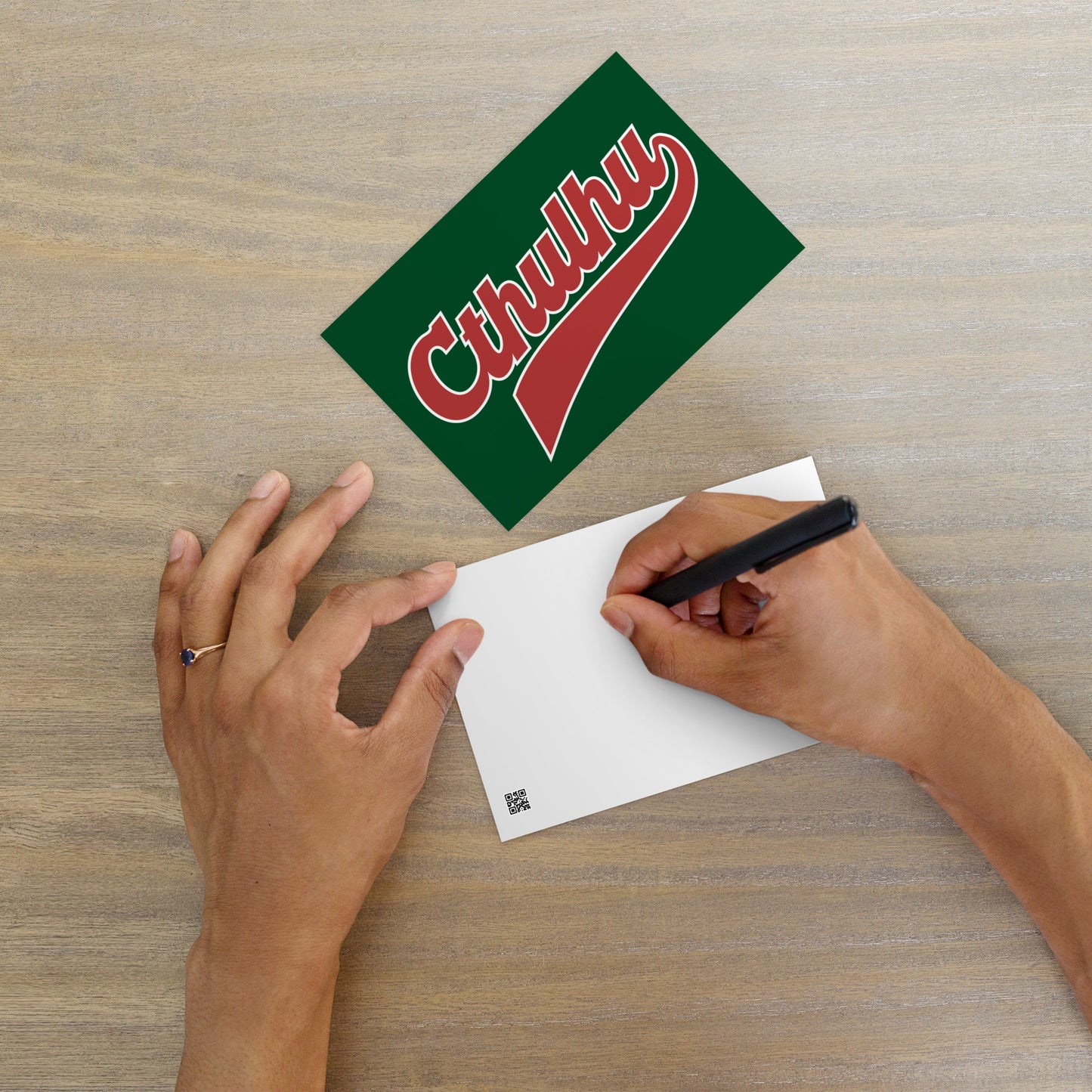 Cthulhu League Script – Vintage Eldritch Schriftzug Standard Postkarte